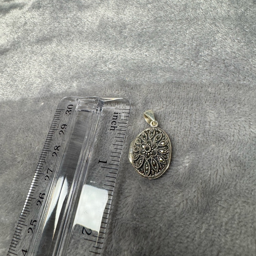 925A Thai Sterling Silver Marcasite Locket Pendant - Picture 6 of 6